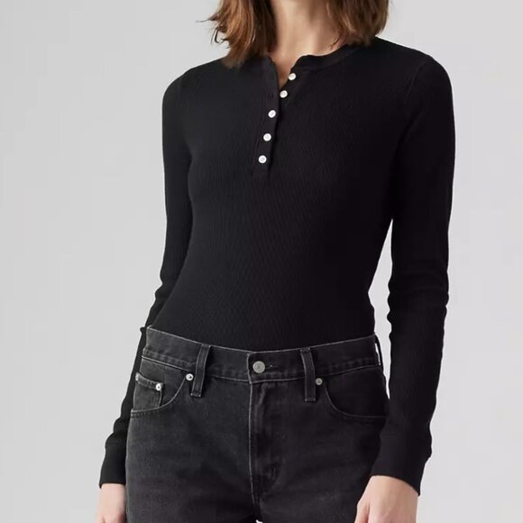 Levi’s Jakob Henley - Picture 1 of 9